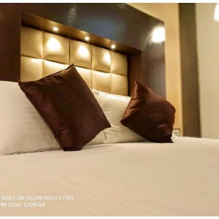 Hotel The Royal, Sehore Extérieur photo